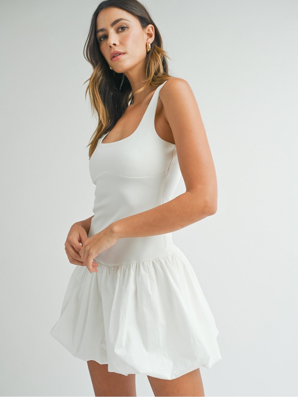 NWT MABLE Sleeveless Bubble Hem Mini Dress White Size Small Bridal